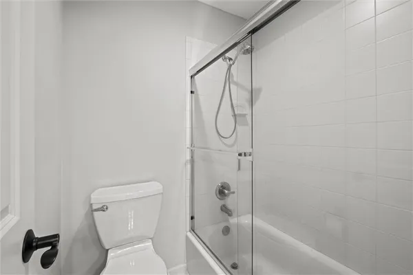 $995,000 | 8190 Shoreline Drive, Parkville, MO 64152