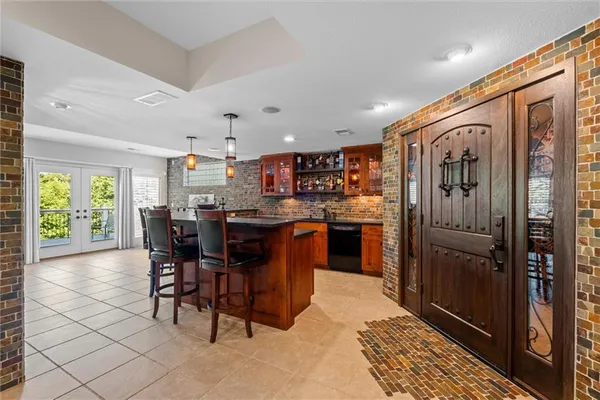 $995,000 | 8190 Shoreline Drive, Parkville, MO 64152