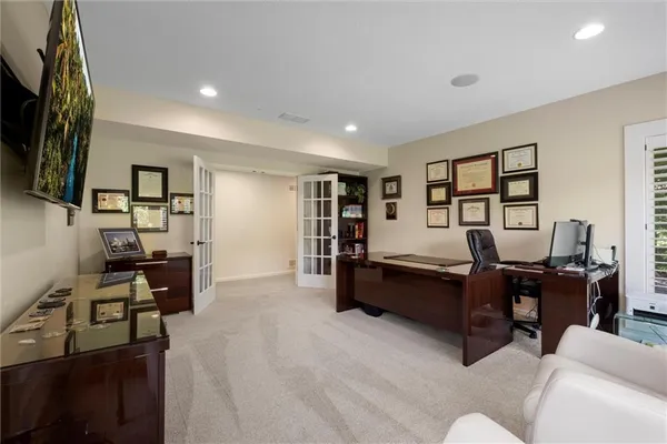 $995,000 | 8190 Shoreline Drive, Parkville, MO 64152