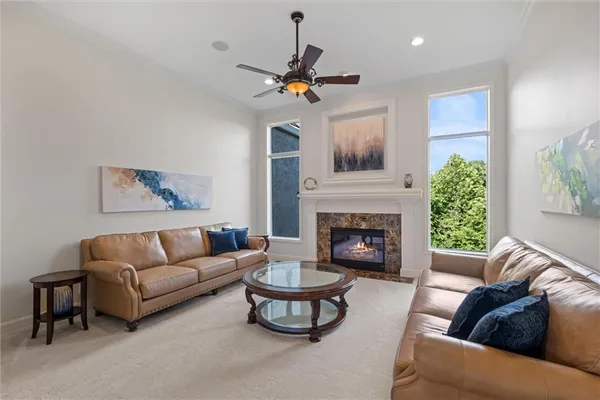 $995,000 | 8190 Shoreline Drive, Parkville, MO 64152