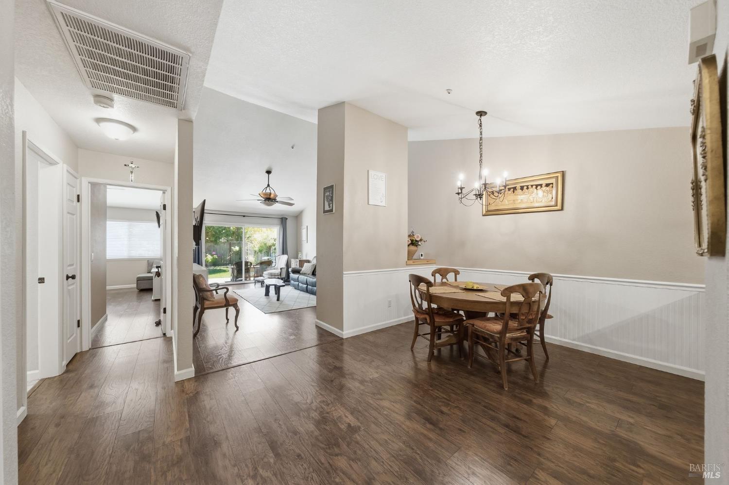 7078 Avenida Cala Rohnert Park, CA 94928 - Photo 11 of 46