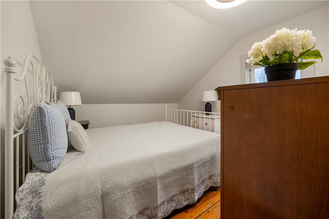35 Marsh Street Newport, RI 02840 - Photo 20 of 26