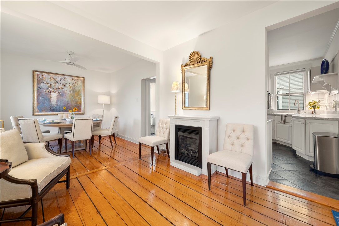 35 Marsh Street Newport, RI 02840 - Photo 2 of 26