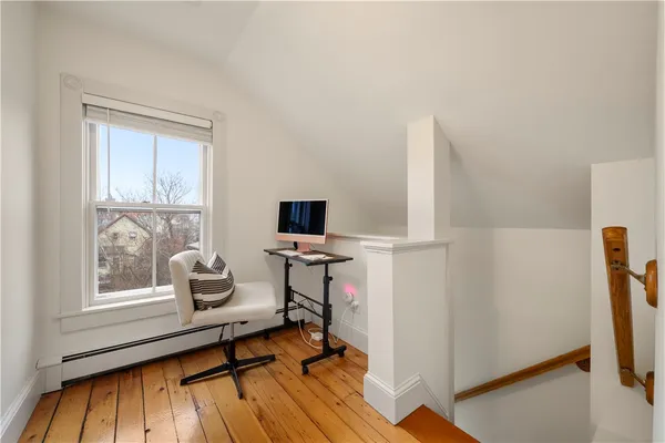 $4,000 | 35 Marsh Street, Newport, RI 02840