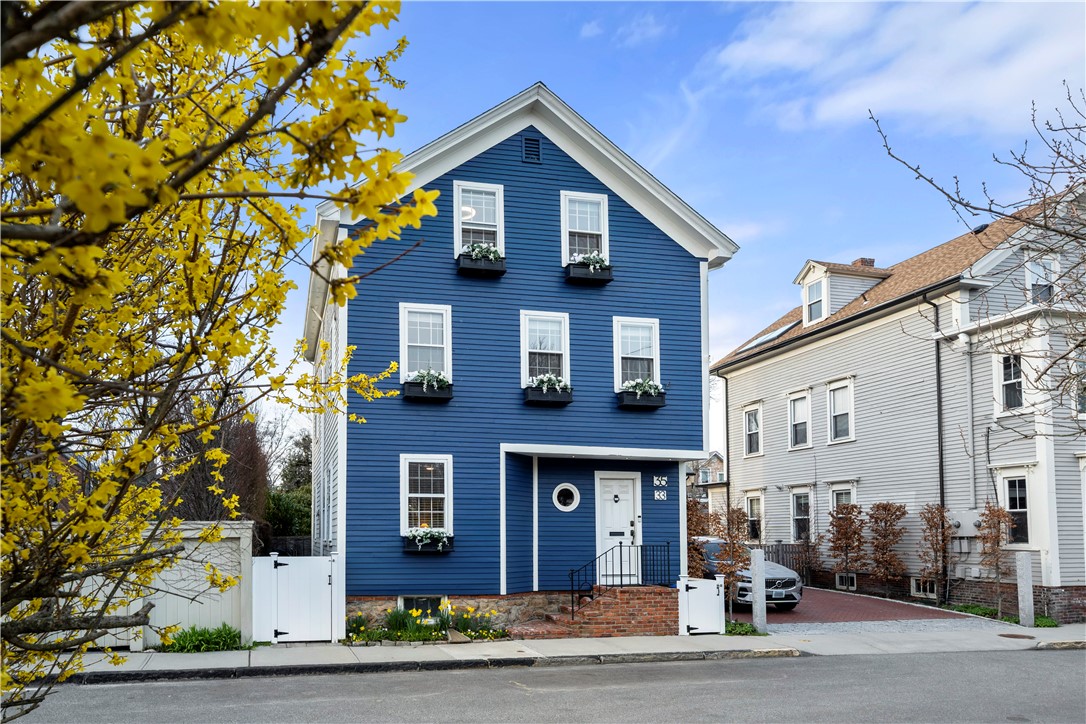 35 Marsh Street Newport, RI 02840 - Photo 25 of 26