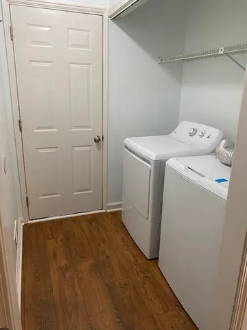 a view of utility room