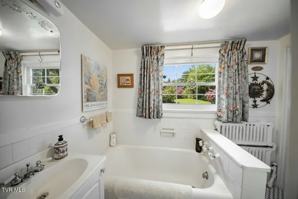 $545,000 | 294 Clifton Heights Road, Newport, TN 37821