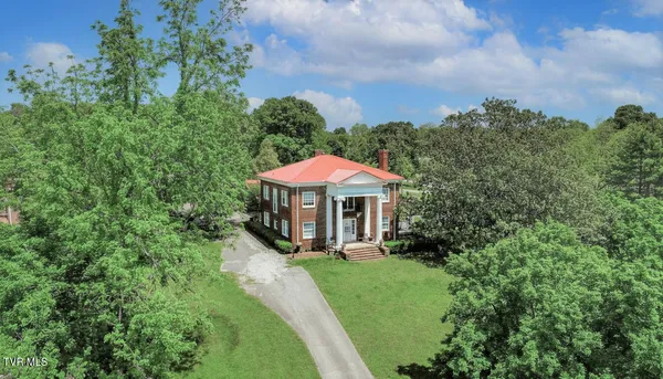 $545,000 | 294 Clifton Heights Road, Newport, TN 37821