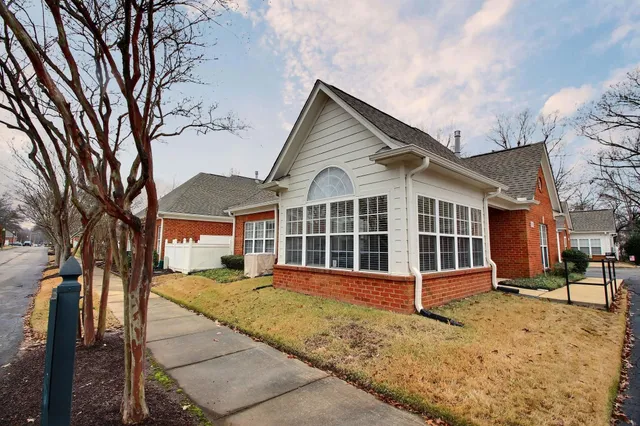 $375,000 | 43 Peyton Ridge Drive, Unit 40, Collierville, TN 38017