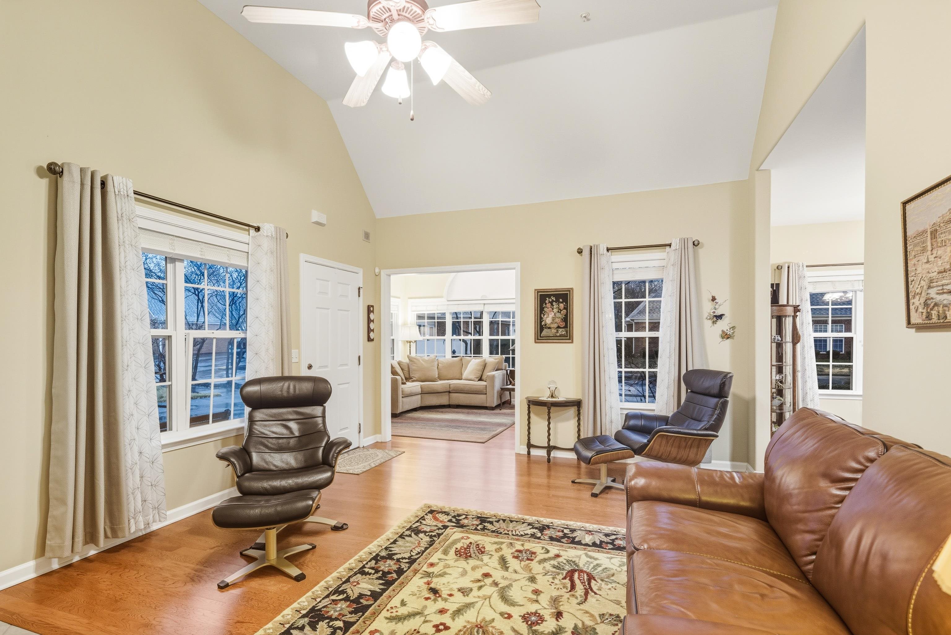 43 Peyton Ridge Drive, Unit 40 Collierville, TN 38017 - Photo 6 of 31 a living room with furniture or couch and a table