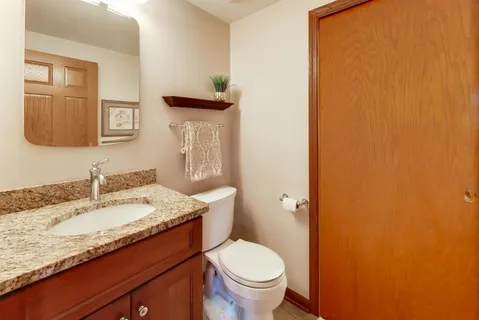 $699,900 | 1606 North Pine Avenue, Arlington Heights, IL 60004