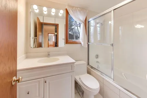 $699,900 | 1606 North Pine Avenue, Arlington Heights, IL 60004