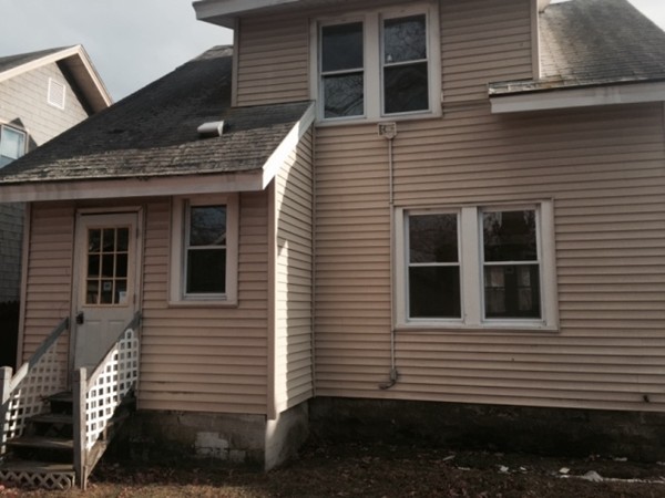 116 Littleton Street Springfield, MA 01104 - Photo 4 of 17