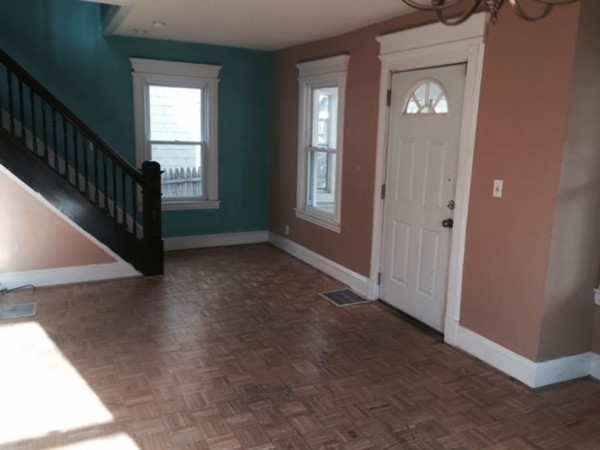 116 Littleton Street Springfield, MA 01104 - Photo 9 of 17