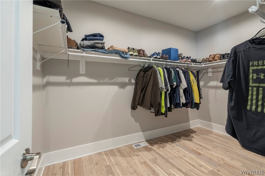 4990 Kraus Road Clarence, NY 14031 - Photo 30 of 47 Primary Closet