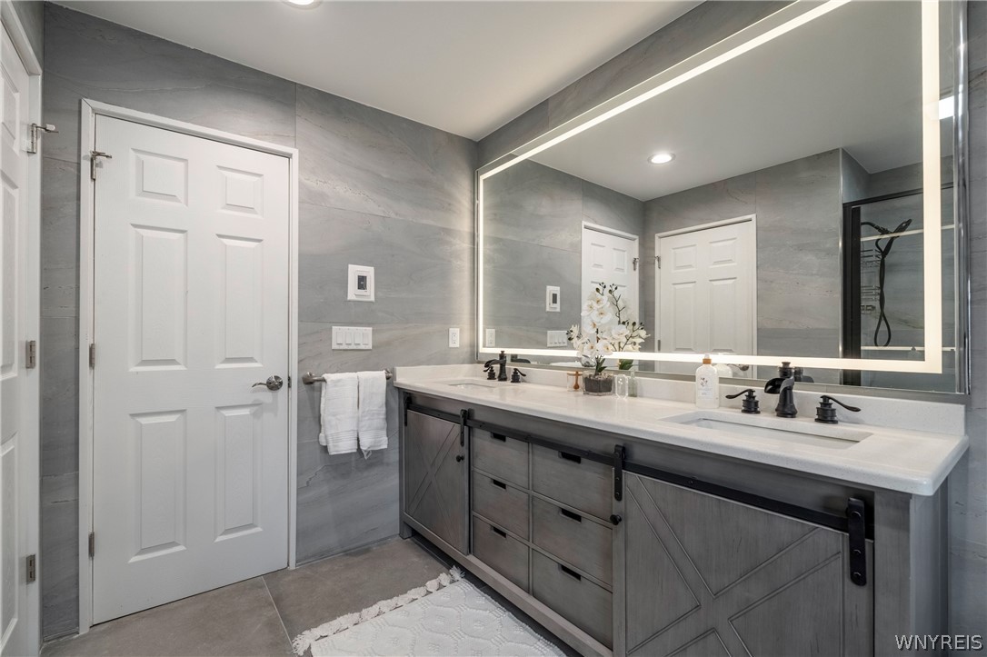 4990 Kraus Road Clarence, NY 14031 - Photo 38 of 47 Bath 3