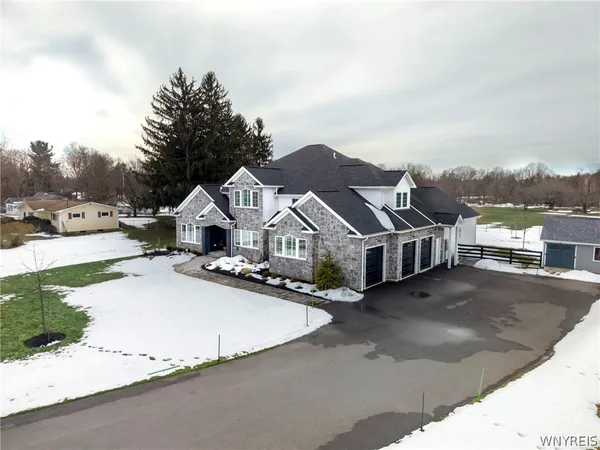 $1,125,000 | 4990 Kraus Road, Clarence, NY 14031