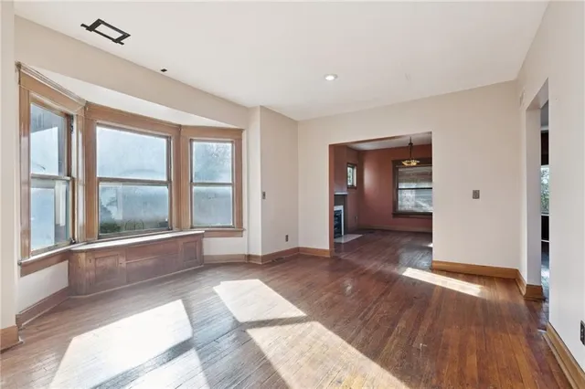 $320,000 | 2709 Charlotte Street, Kansas City, MO 64109