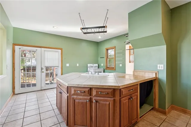 $320,000 | 2709 Charlotte Street, Kansas City, MO 64109