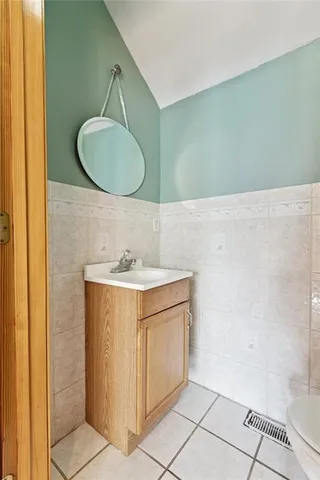 $320,000 | 2709 Charlotte Street, Kansas City, MO 64109