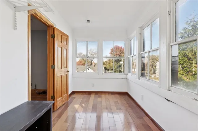 $320,000 | 2709 Charlotte Street, Kansas City, MO 64109