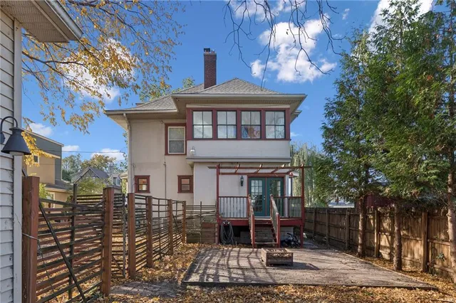 $320,000 | 2709 Charlotte Street, Kansas City, MO 64109