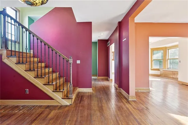 $320,000 | 2709 Charlotte Street, Kansas City, MO 64109