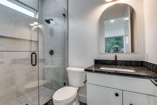 $990,000 | 514 South Glasgow Drive, Dallas, TX 75223