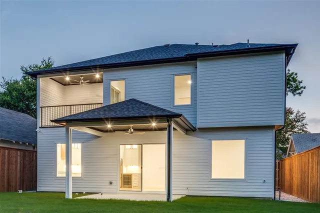 $990,000 | 514 South Glasgow Drive, Dallas, TX 75223