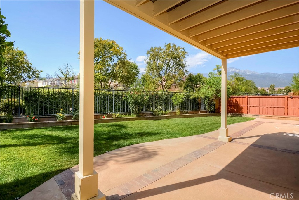 1803 Glen Rosa Street Upland, CA 91784 - Photo 15 of 68