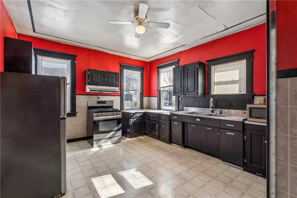 1618 3rd Avenue Beaver Falls, PA 15010 - Photo 6 of 23