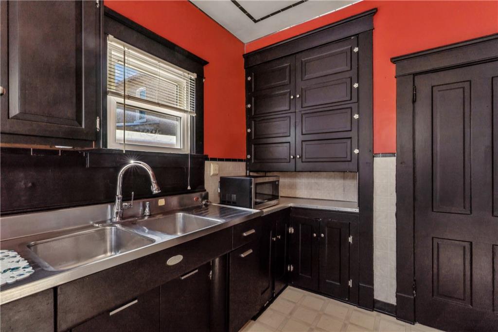 1618 3rd Avenue Beaver Falls, PA 15010 - Photo 9 of 23