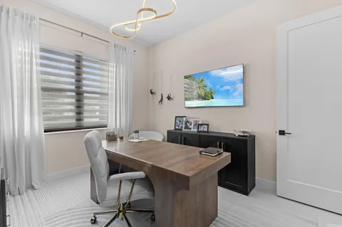 $2,000,000 | 12470 Solana Bay Circle, Palm Beach Gardens, FL 33412