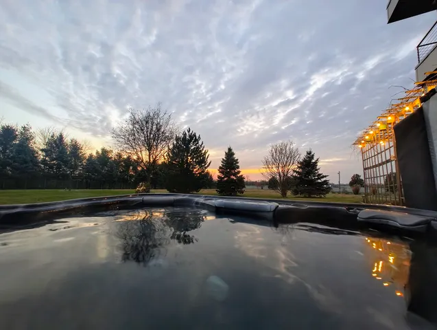 $875,000 | 28525 South Yates Avenue, Beecher, IL 60401