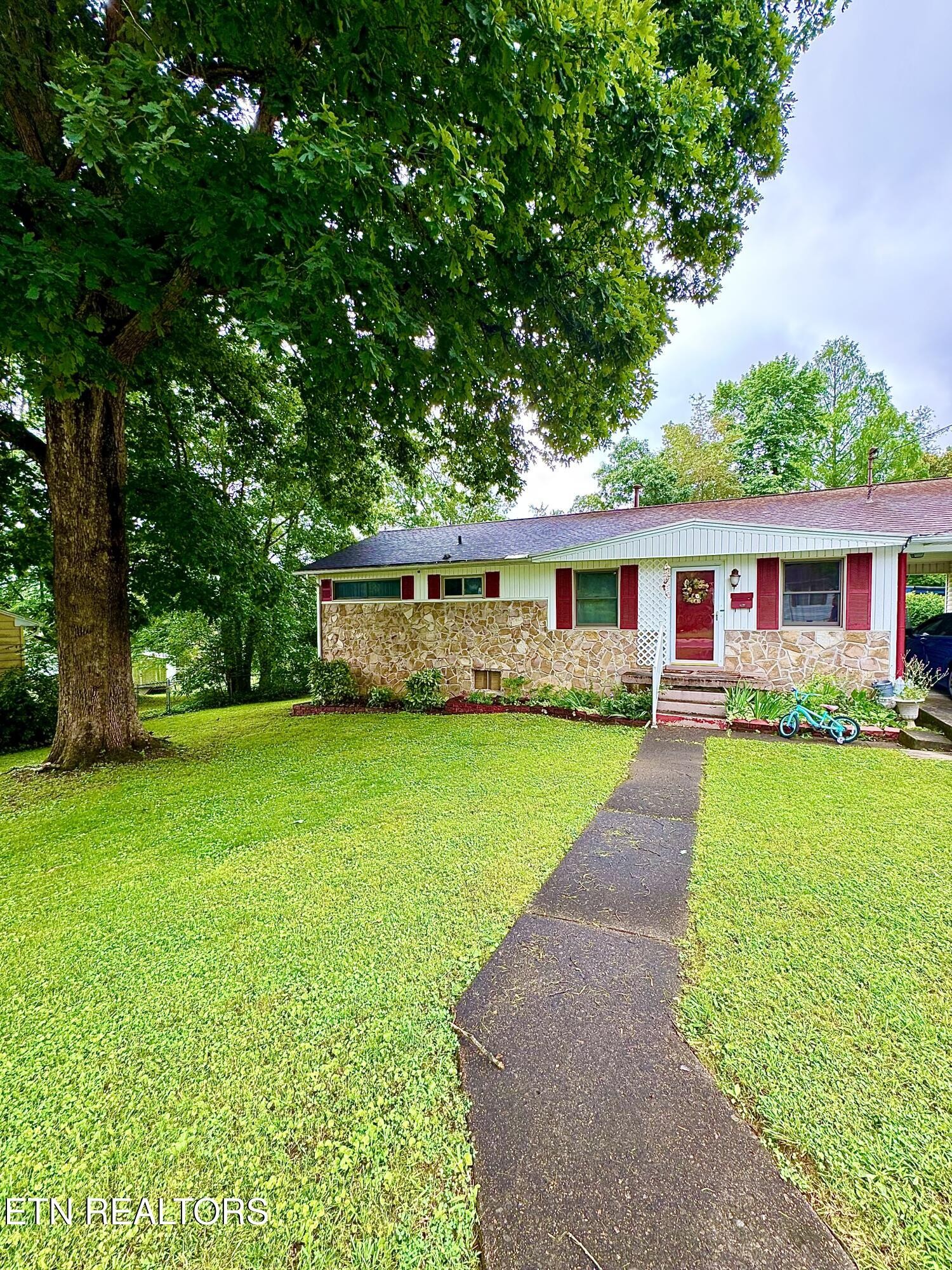 103 Albany Road Oak Ridge, TN 37830 - Photo 1 of 15 Gallery Image 1