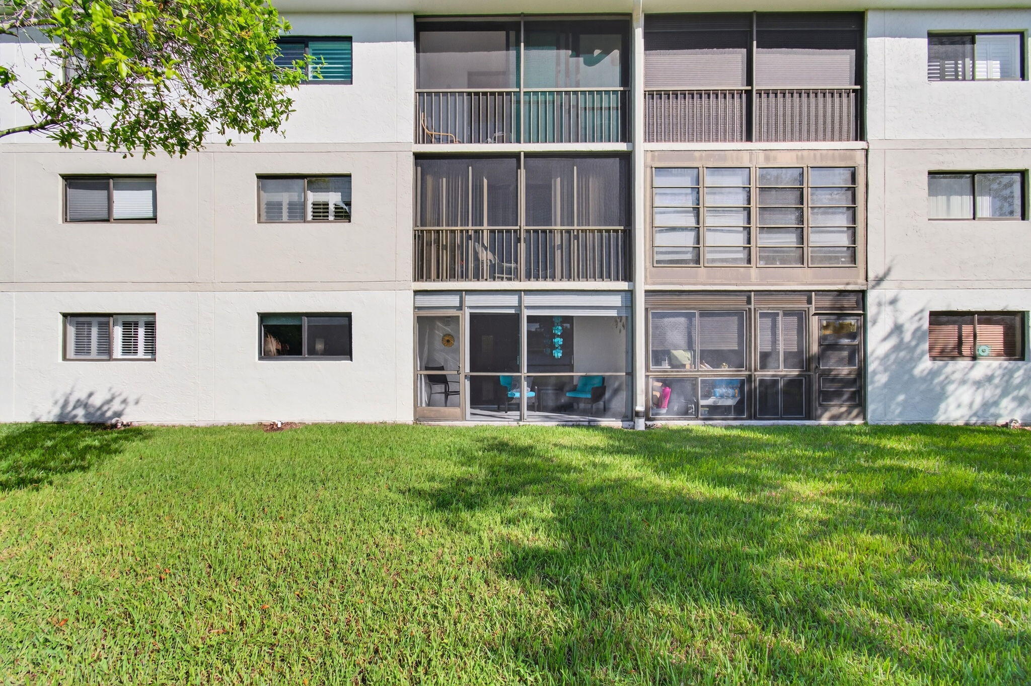 5574 Witney Drive, Unit 109 Delray Beach, FL 33484 - Photo 25 of 114 63-web-or-mls-DSC_7604