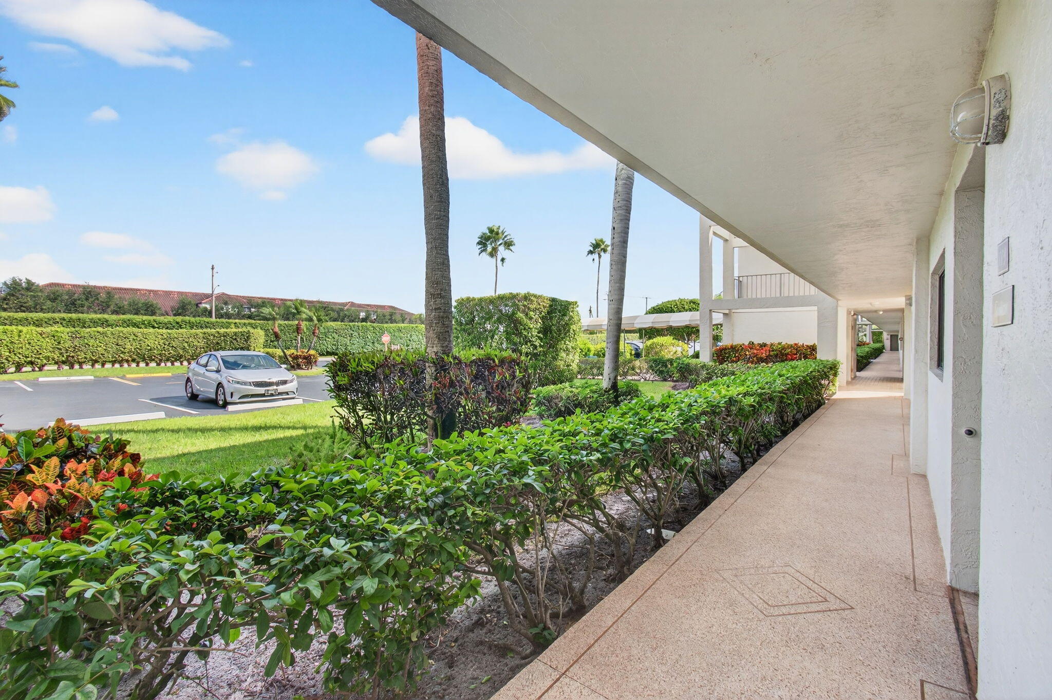5574 Witney Drive, Unit 109 Delray Beach, FL 33484 - Photo 29 of 114 7-web-or-mls-DSC_7916