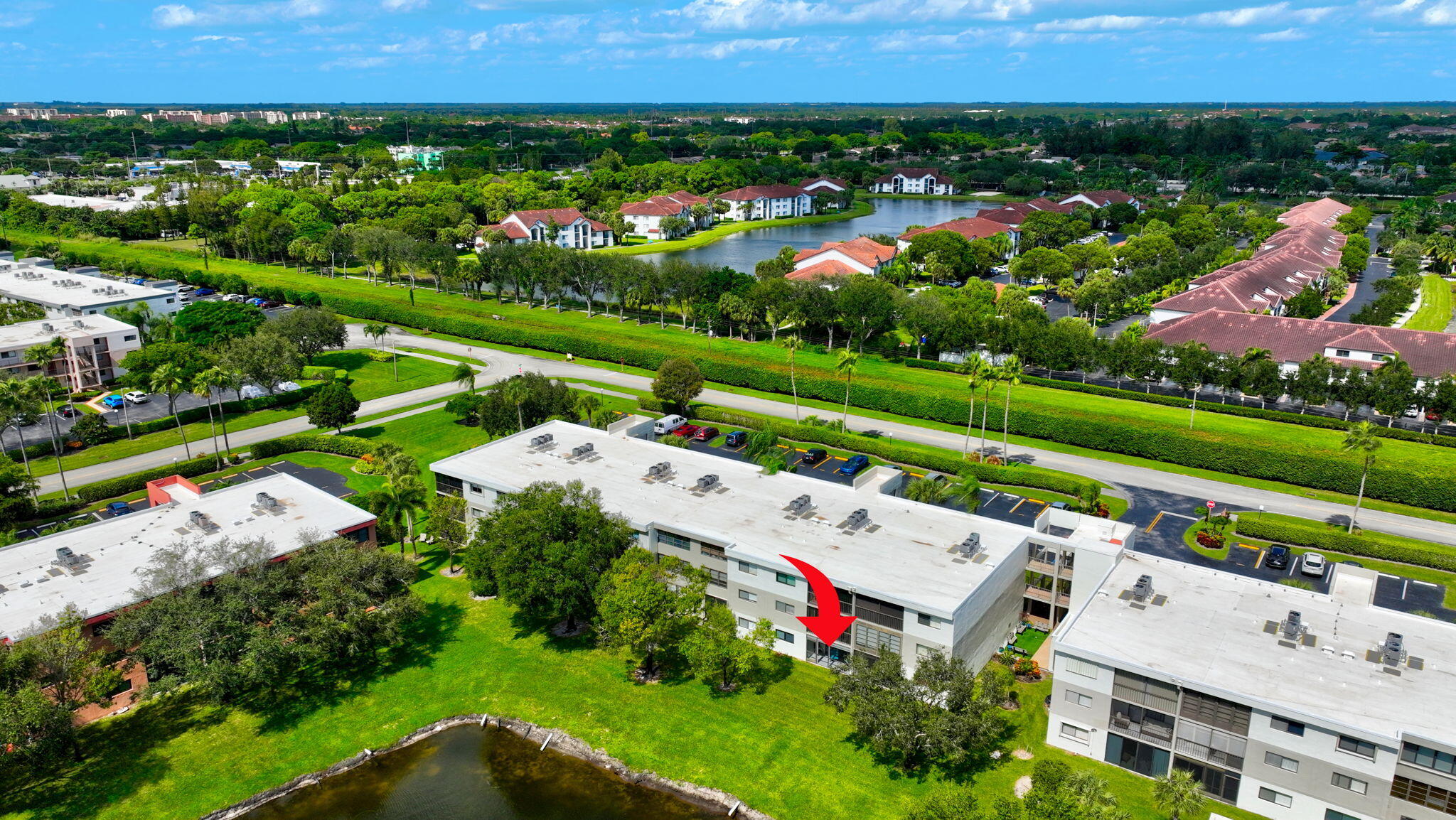 5574 Witney Drive, Unit 109 Delray Beach, FL 33484 - Photo 73 of 114 an aerial view of multiple house