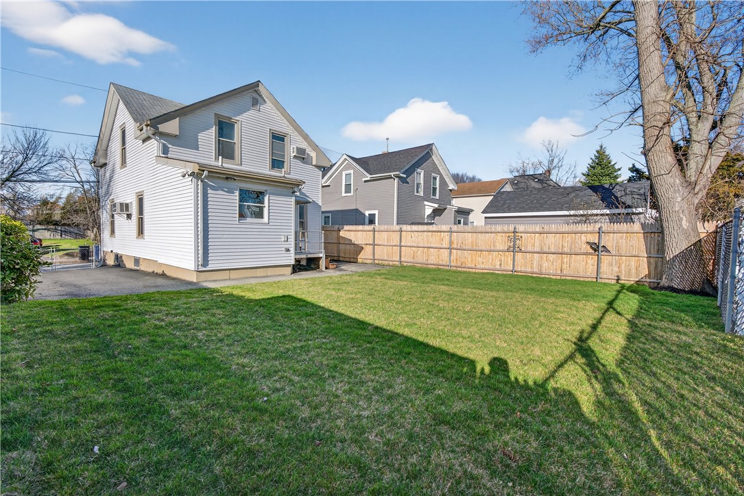 52 Sumner Avenue Cranston, RI 02920 - Photo 19 of 20