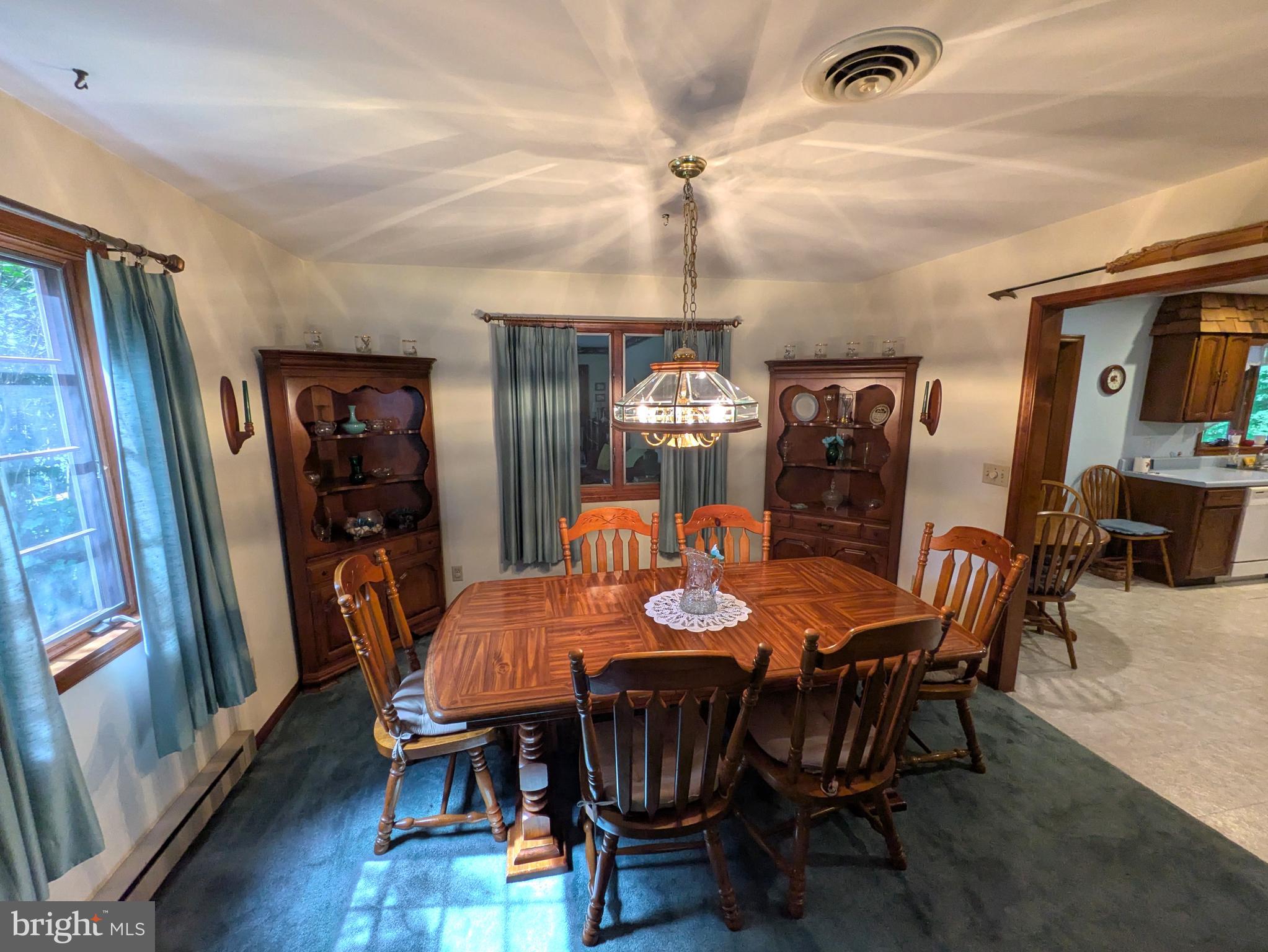 9683 Tharp Road Seaford, DE 19973 - Photo 5 of 41 Dining area