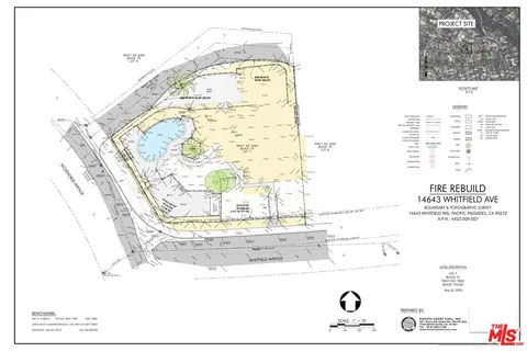 view of a dry yard with wooden fence