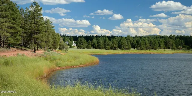 a view of a golf course