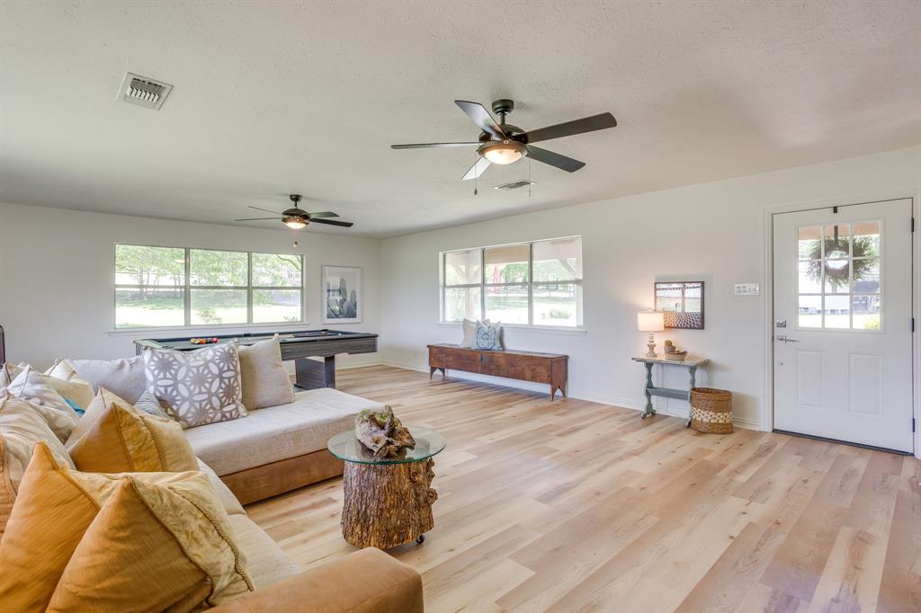 6345 Silver Creek Azle Road Azle, TX 76020 - Photo 12 of 40 a living room with furniture