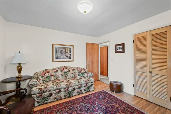 $295,000 | 901 West Healey Street, Champaign, IL 61821