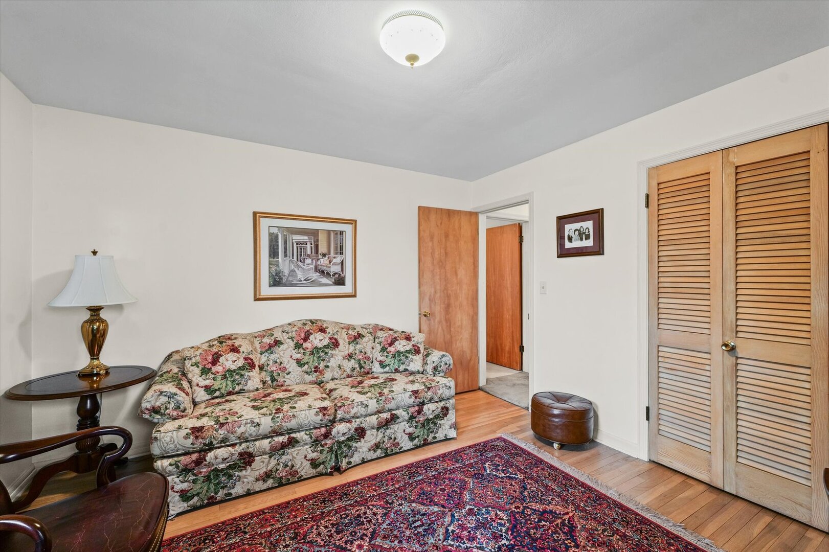 901 West Healey Street Champaign, IL 61821 - Photo 22 of 30 a bedroom with a bed and a window
