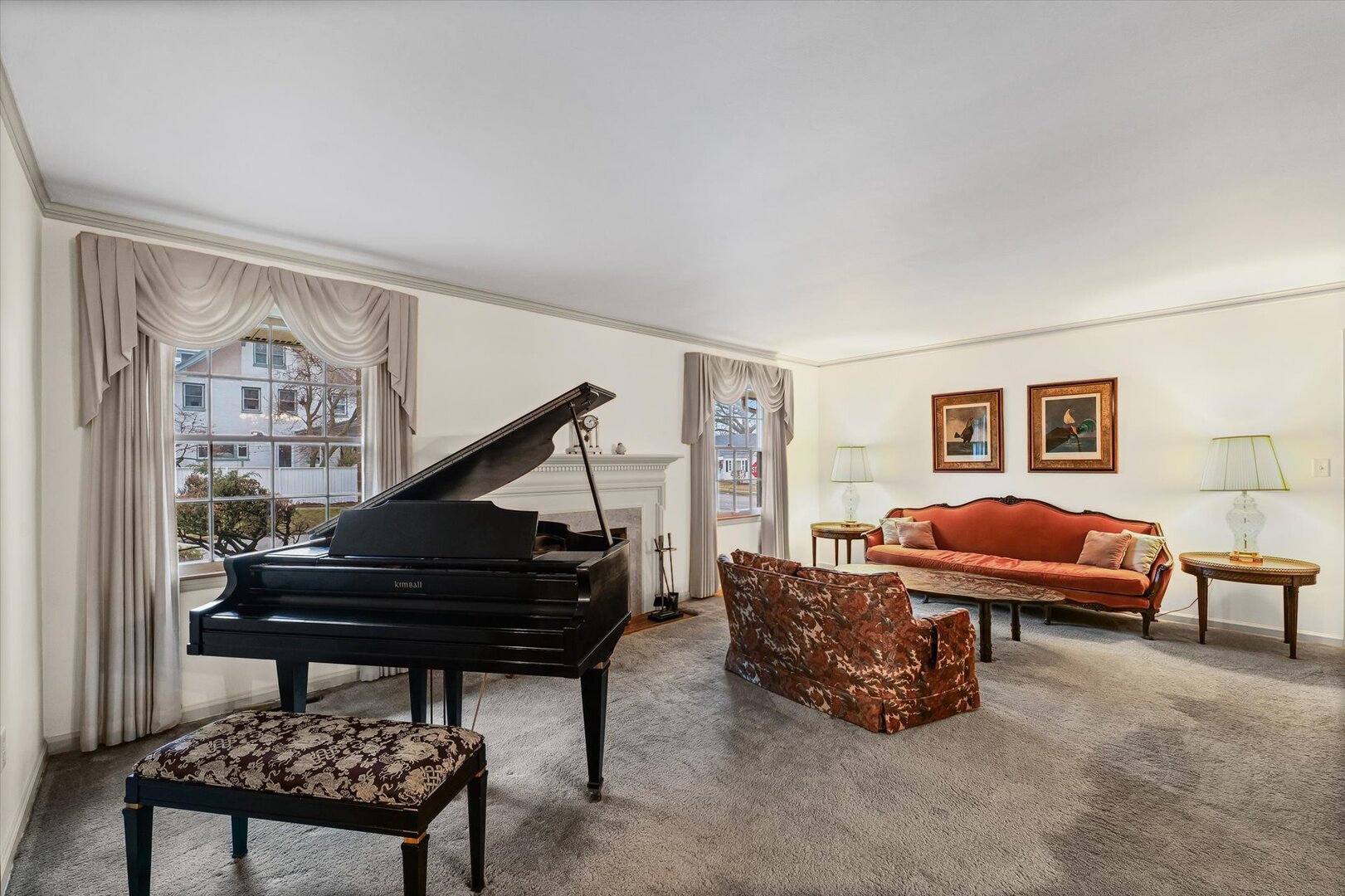901 West Healey Street Champaign, IL 61821 - Photo 6 of 30 a living room with furniture and a piano