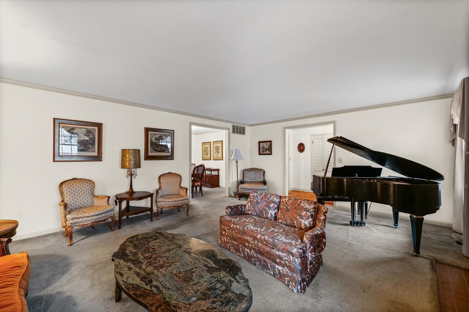 901 West Healey Street Champaign, IL 61821 - Photo 8 of 30 a living room with furniture and wooden floor
