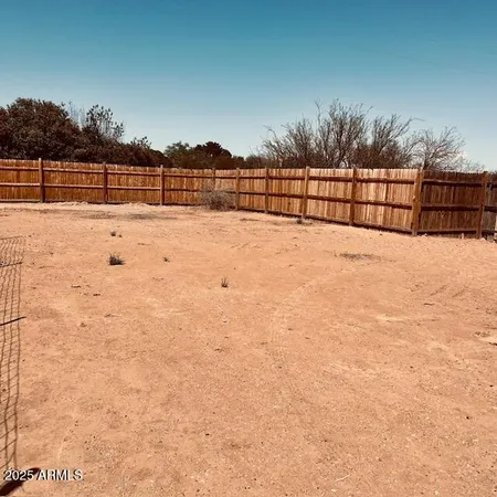 $67,999 | 330 2nd Street, Bowie, AZ 85605