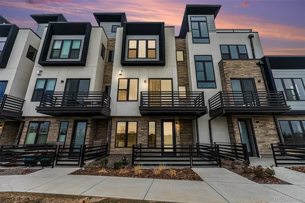 $999,000 | 2323 Lakeshore Lane, Unit 11, Louisville, CO 80027