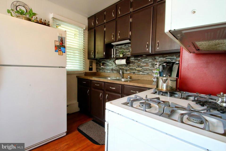 1908 Jackson Road Baltimore, MD 21222 - Photo 11 of 30 Kitchen